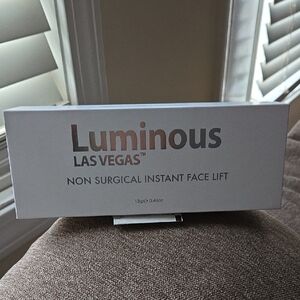 Luminous Las Vegas Instant Face Lift - Non-Surgical Instant Face Lift